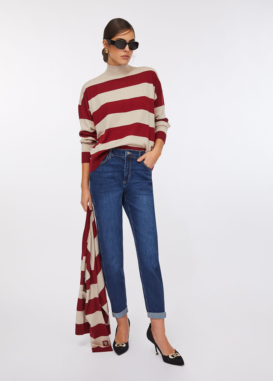 carrot-fit high-rise jeans