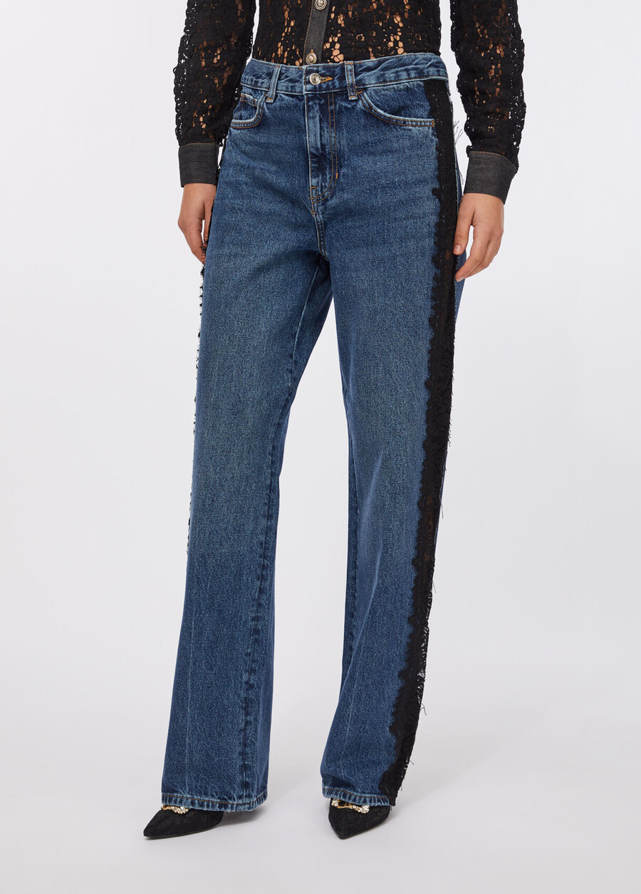 straight-leg jeans with lace