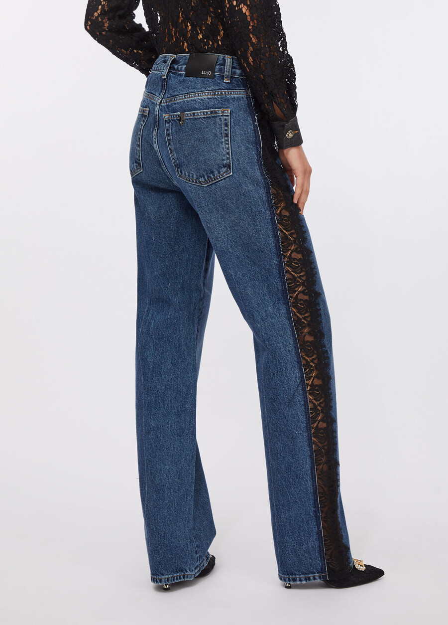 straight-leg jeans with lace