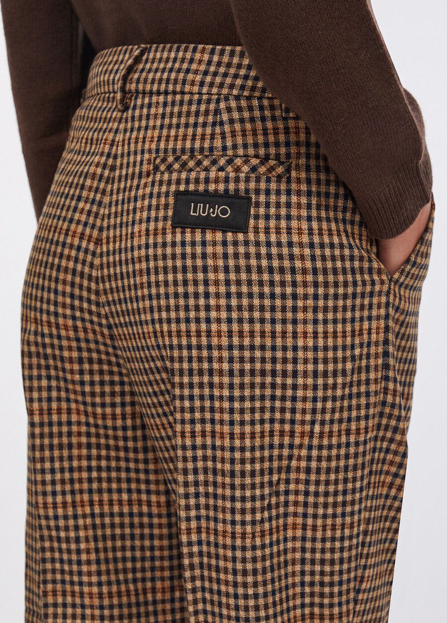 chequered trousers with darts