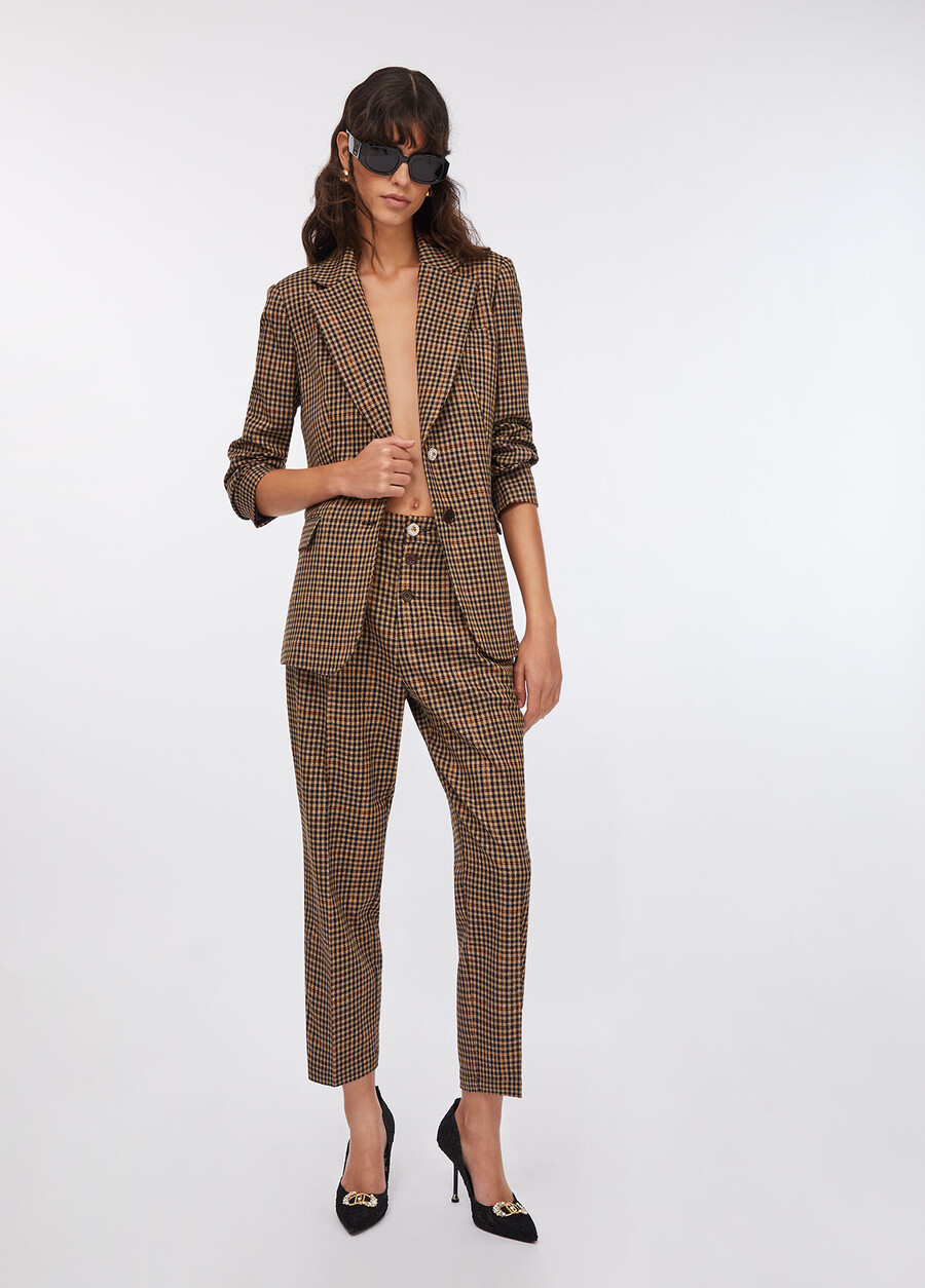 chequered trousers with darts
