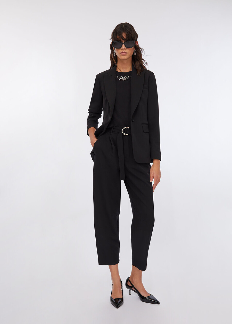 slim-fit blazer