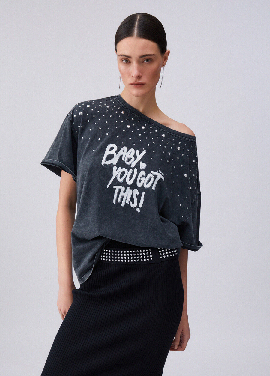t-shirt with print and appliqués