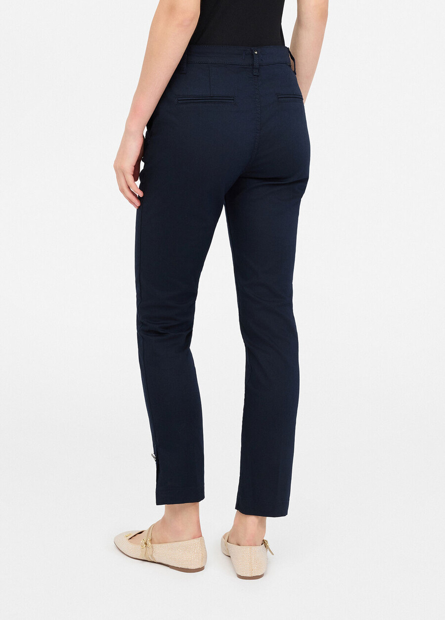 slim fit chinos