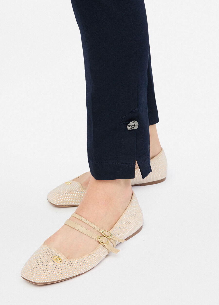 slim fit chinos