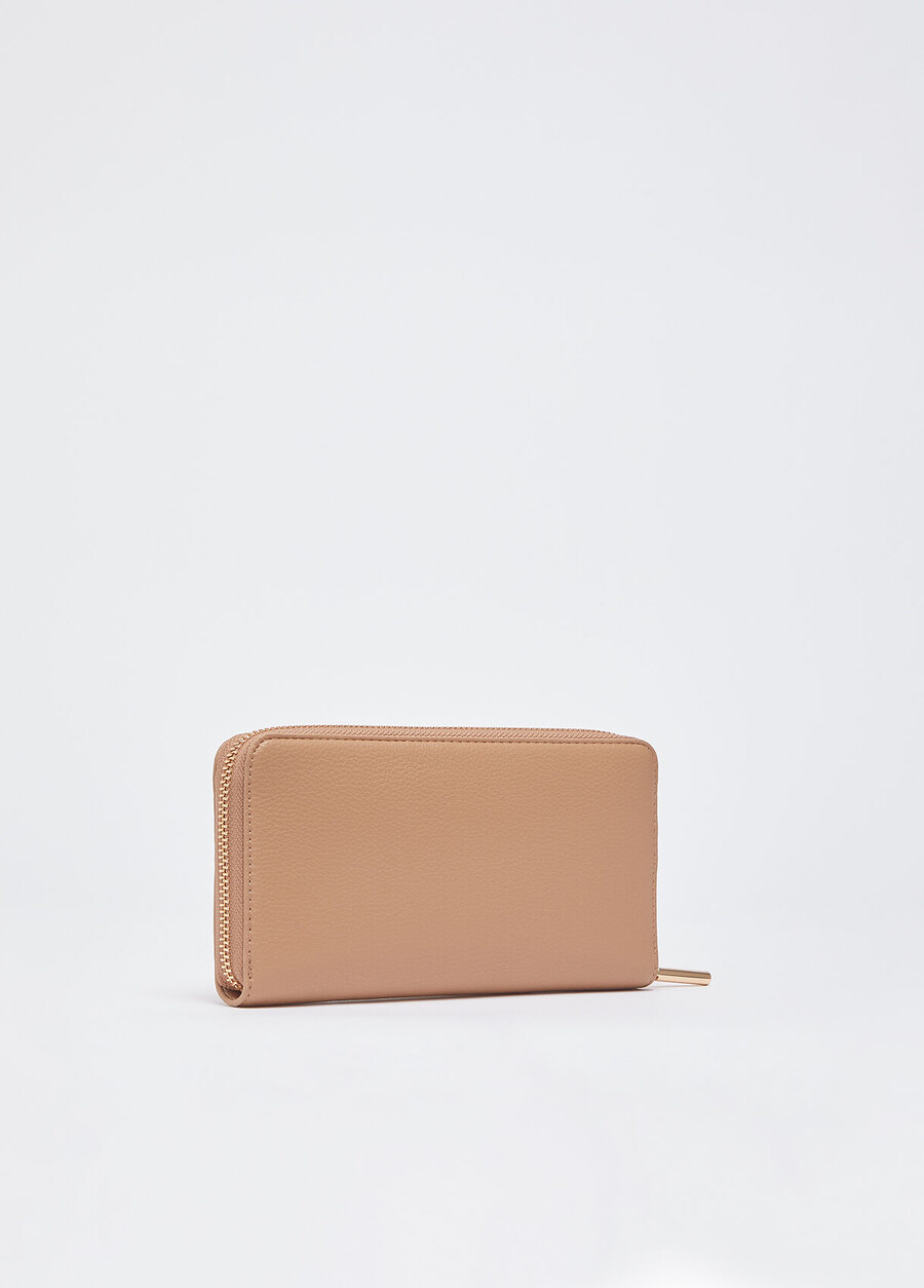 large purse with zip