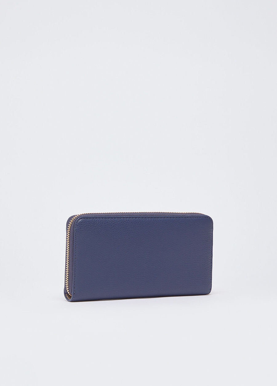 large purse with zip