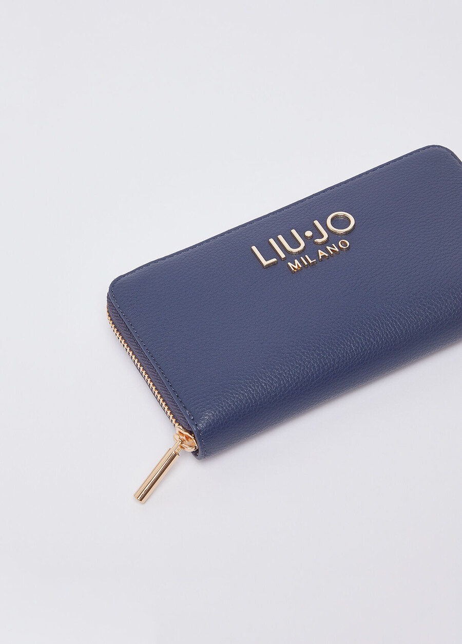 large purse with zip