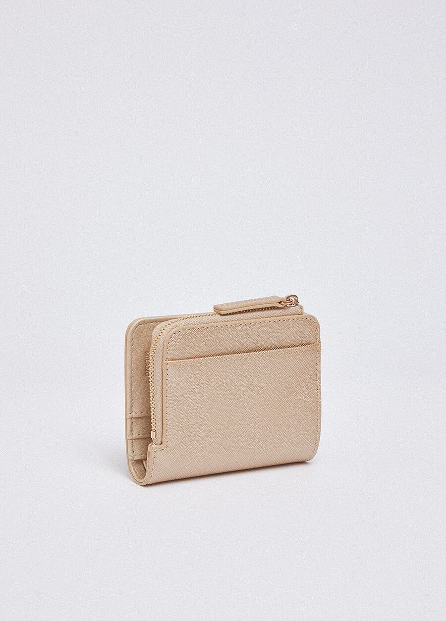 card holder with logo