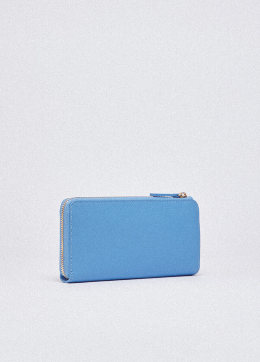 large purse with zip